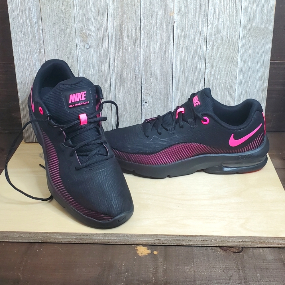 Nike Air Max Advantage 2 size 7 Black & Pink
